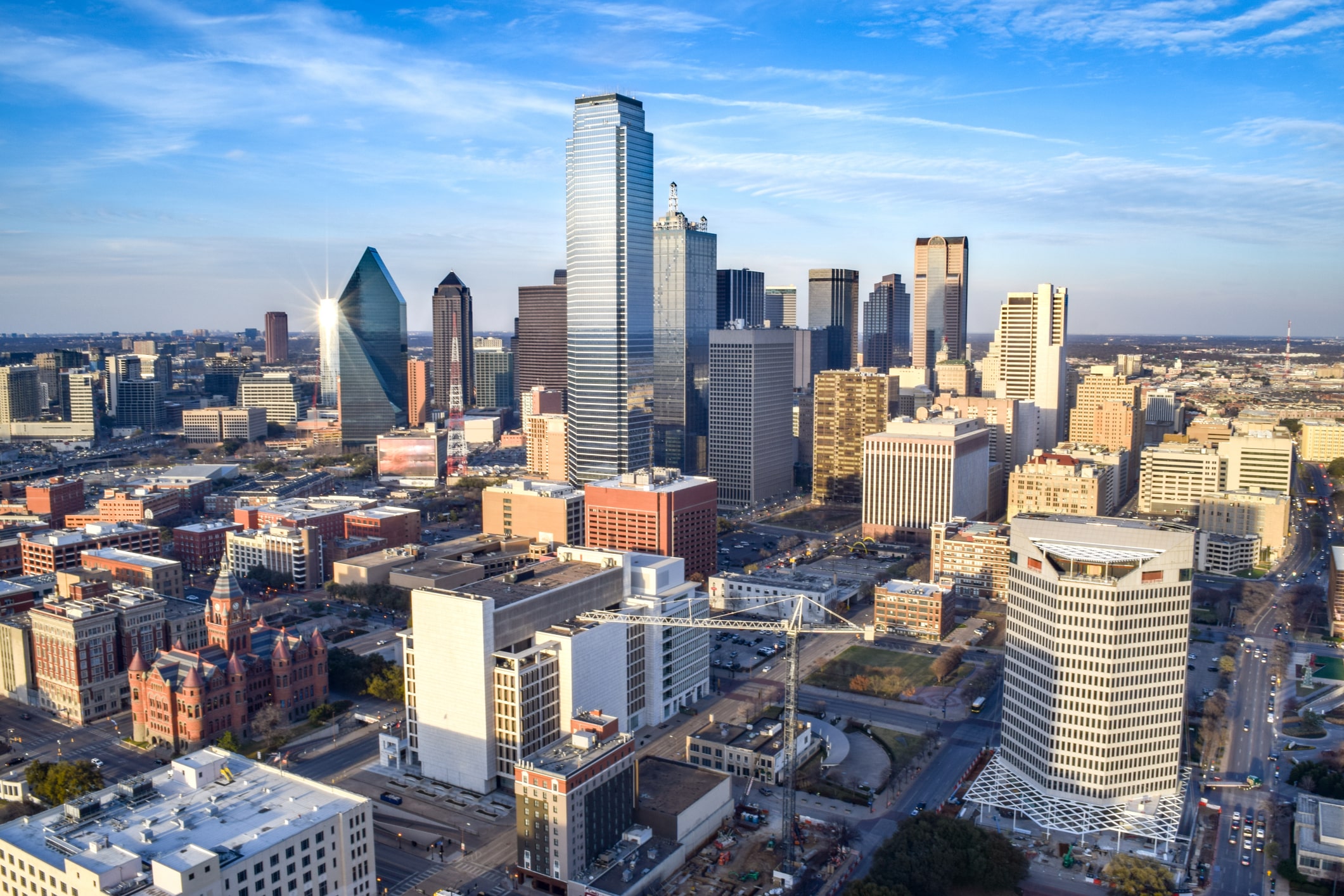 Stunning skyline of high-rise buildings in Dallas, one of the charms awaiting those moving to Dallas