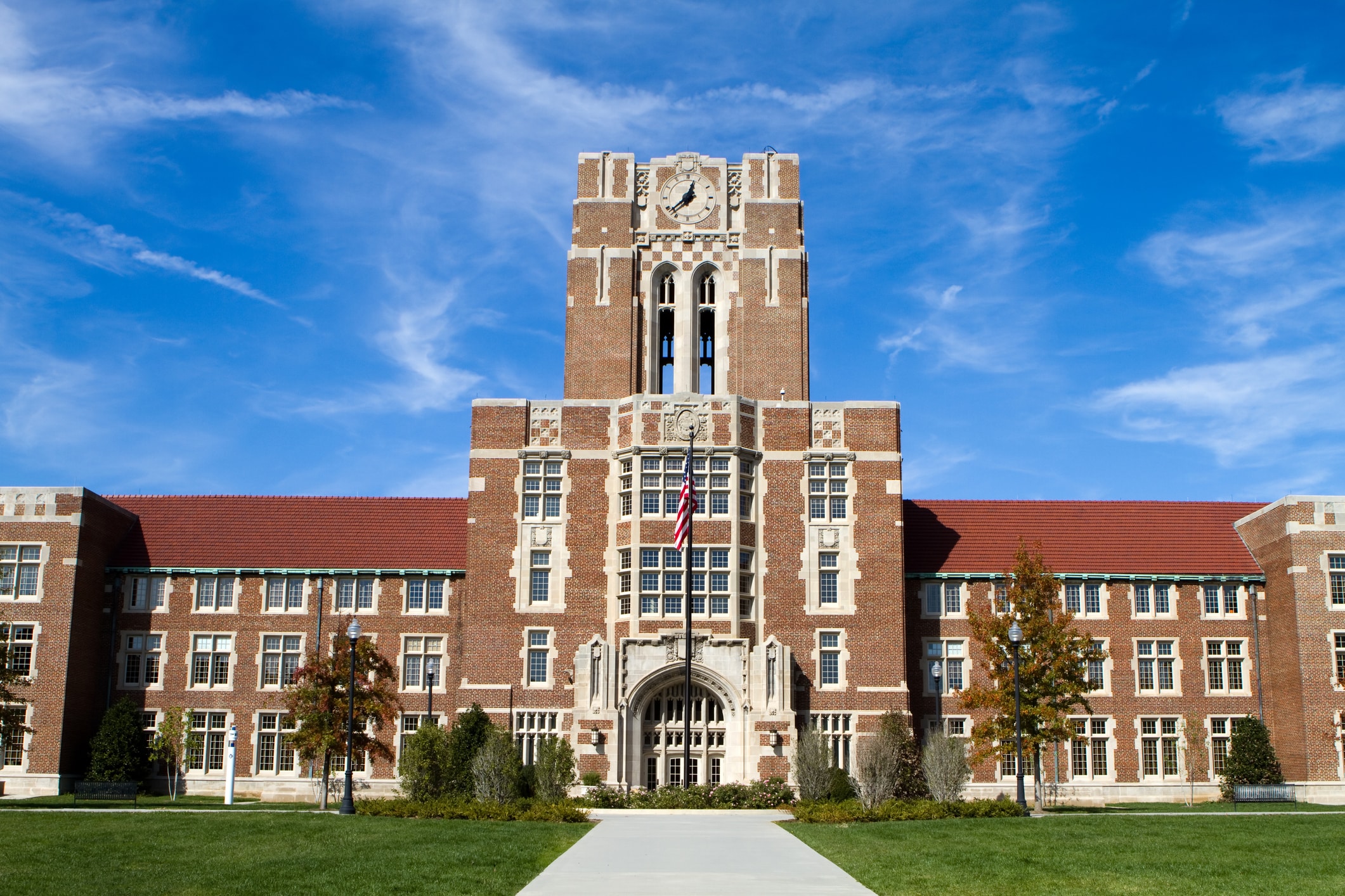 The iconic facade of the University of Tennessee, a renowned institution attracting students moving to Tennessee