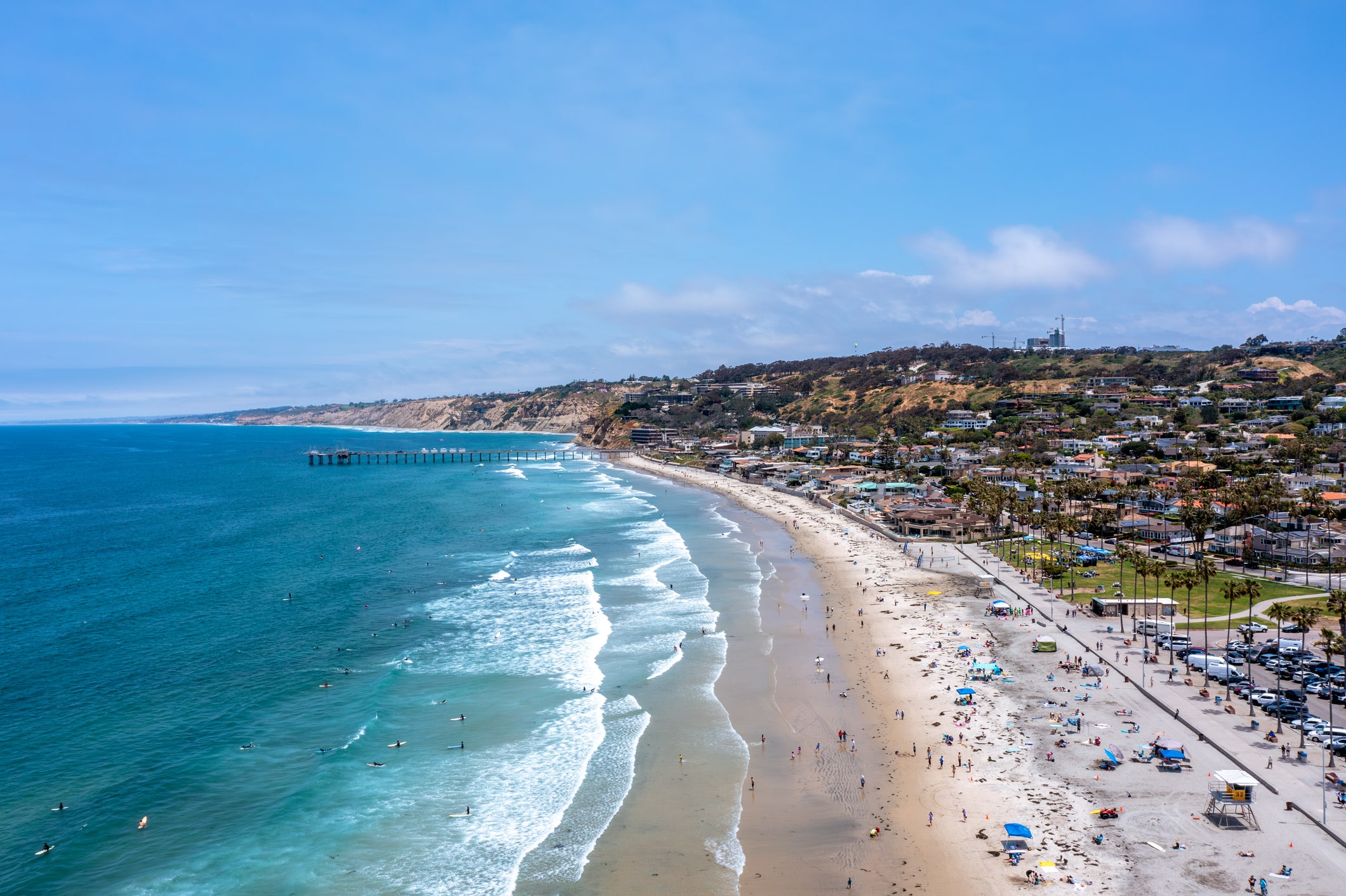 A sunny day at La Jolla Beach in San Diego, a city that attracts many new residents moving from New York to California