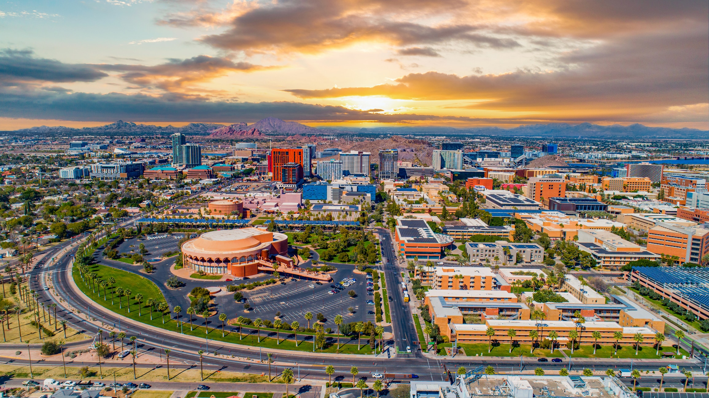 State Farm Stadium showcases Phoenix's vibrant cultural and entertainment scene, a key highlight for those living in Phoenix